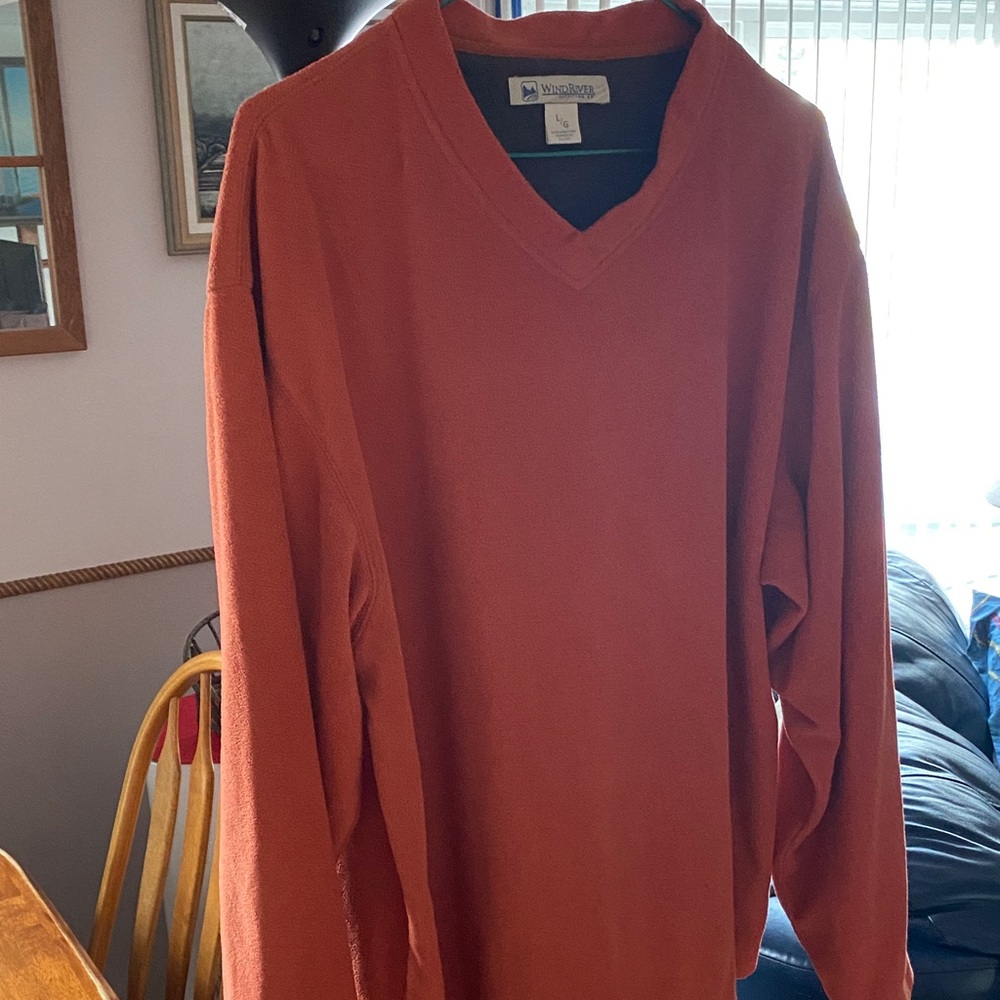 Wind river Men's Rust/Orange V-Neck Sweater